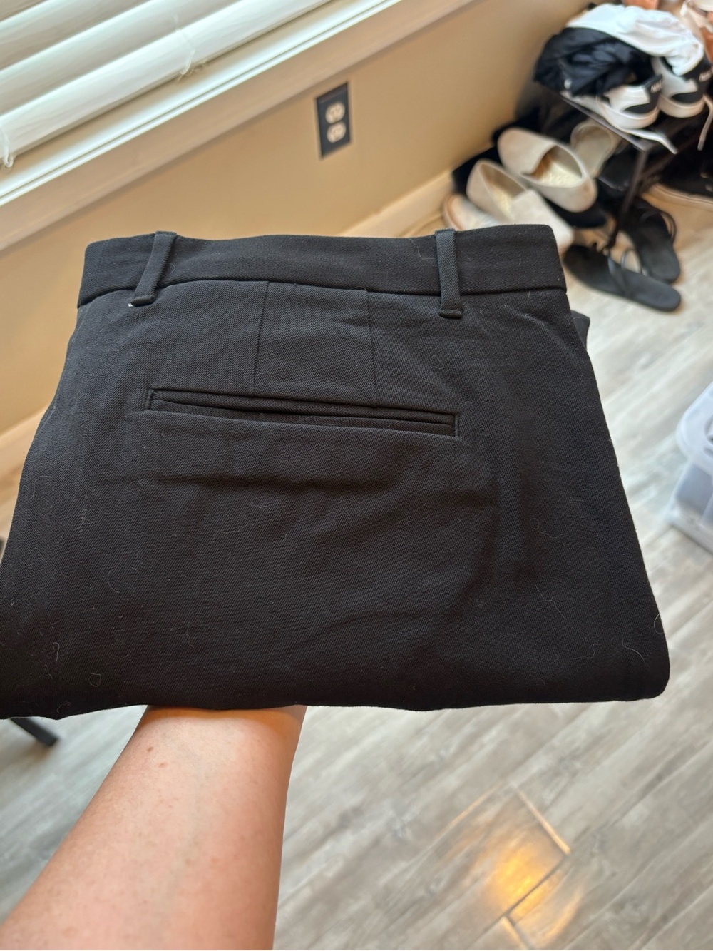 GAP Slim Cropped Black Pants